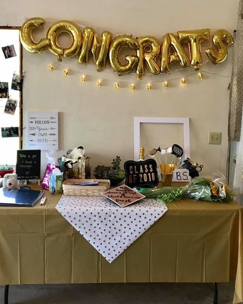 Congratulations Party Decorations, Congrats Decorations, University Graduation Party Ideas Decoration, Gold And White Graduation Party, White And Gold Graduation Party, Husson University, Congratulations Decorations, Graduation Party University, College Graduation Party