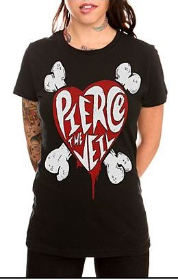 Pierce the Veil!! Diesel Punk, Scene Outfits, Hearts Girl, Scene Fashion, Band Merchandise, Emo Outfits, Pierce The Veil, The Veil, Girls T Shirt