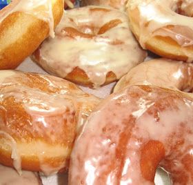 Spudnuts Donut Recipe, Spudnuts Recipe, Raised Donuts, Doughnut Recipe Easy, Clone Recipe, Homemade Donuts Recipe, Instant Mashed Potatoes, Instant Potatoes, Glazed Donuts