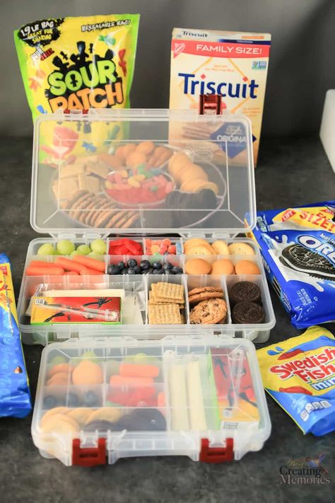 Make traveling easier! Try these easy DIY road trip snack box kit ideas for kids, toddlers, teens, and adults! Filled with the best cheap snacks for the whole family, when you have a long drive in the car ahead. Filled with Fruit, sweets, crackers and all kinds of fun treats to make your vacations stress free. #SnackNShare #IC Fun Treats To Make, Cheap Snacks, Kid Travel Kit, Fruit Sweets, Cheap Snack, Road Trip Kit, Easy Snacks For Kids, Treats To Make, Road Trip Food