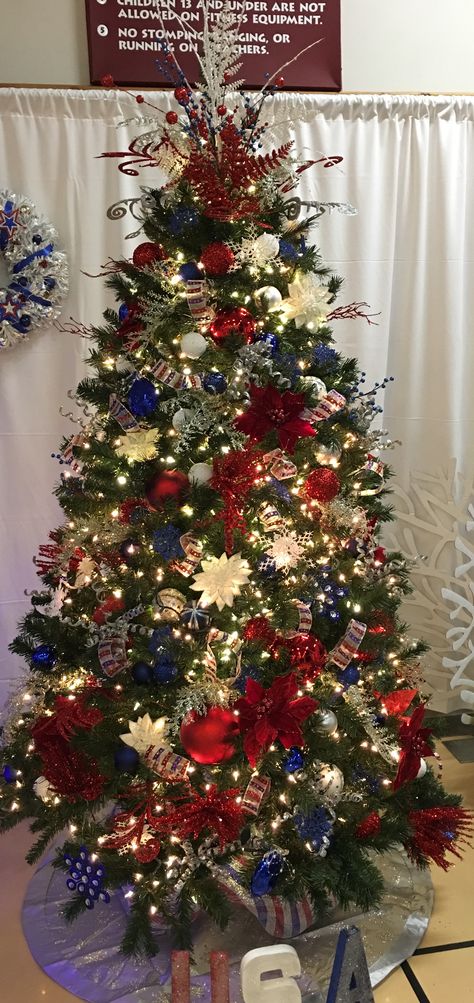 Red White and Blue Christmas tree White Christmas Tree With Red, Patriotic Christmas Tree, Blue Christmas Tree Decorations, Red And White Christmas Tree, Military Christmas, White Christmas Tree Decorations, Red And White Christmas, Patriotic Christmas, Blue Christmas Tree