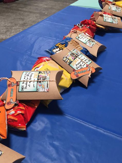 8th Birthday Party Ideas, Skateboard Birthday Party, Skateboard Party, Skateboard Birthday, Skateboard Photos, Birthday Thanks, Birthday Activities, Birthday Party Activities, Party Activities