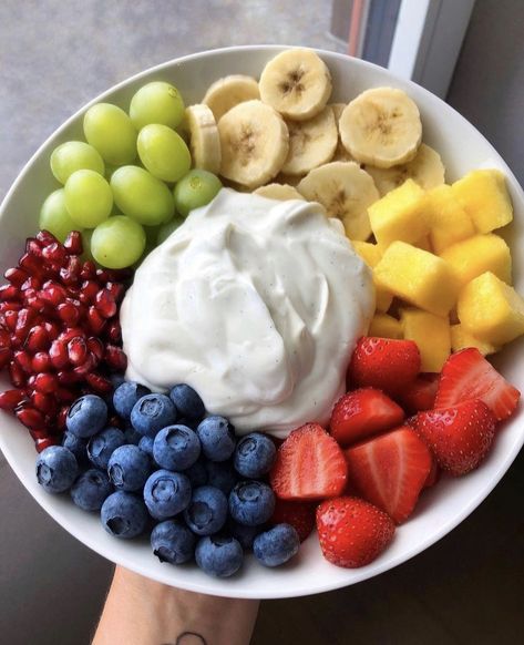 Bourbon Vanilla Extract, Soy Yogurt, Healthy Food Menu, Strawberries Blueberries, Healthy Food Inspiration, My Top 3, Snacks To Make, Yogurt Bowl, Healthy Food Dishes