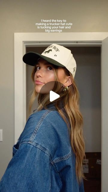 Leslie Catherine on Instagram: "I’m kind of obsessed with trucker hats right now🤭" Trucker Hat Hairstyles, Trucker Hat Outfit Women, Hat Selfie, Trucker Hat Outfit, Outfits With Hats, Big Earrings, Fit Inspo, Hair Styling, Outfits With Leggings