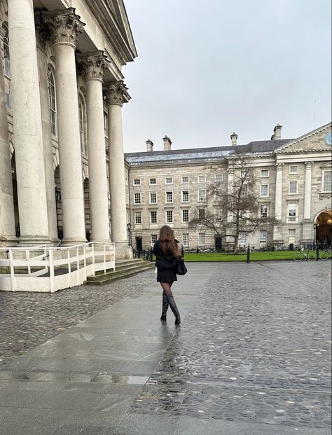 Trinity Dublin Aesthetic, Trinity College Dublin Campus, Trinity College Aesthetic, Ucd Dublin Aesthetic, Uk College Aesthetic, Irish Aesthetic Outfits, Trinity College Dublin Aesthetic, Ucd Dublin, Trinity Aesthetic