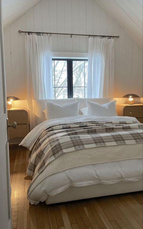 Mixed Texture Bedding, Farm Bedroom Aesthetic, Cottage Bathroom Paint Colors, Bookshelf In Master Room, Bed With Windows On Each Side, Bedroom In Basement Ideas, New England Cottage Decor, Low Sloped Ceiling Bedroom, Window Over Bed