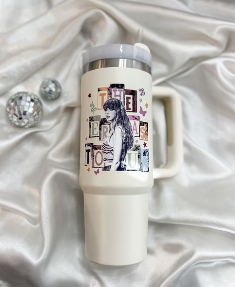 Taylor Swift Shoes, Taylor Swift Cake, Taylor Swift Birthday Party Ideas, Taylor Swift Merchandise, Taylor Swift Party, Taylor Swift Birthday, Taylor Swift Fan Club, Taylor Swift Tour Outfits, Estilo Taylor Swift