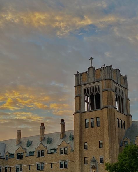 Notre Dame Campus Aesthetic, St Marys College Notre Dame, Notre Dame Photography, Benedict College, Saint Marys College Notre Dame, Notre Dame Burning Aesthetic, Saint Mary’s College Of California, Saint Marys College, College Wedding