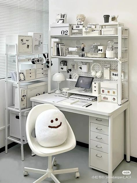 cute room inspiration inspo aesthetic bedroom ideas y2k trend minimalistic clean korean japanese desk tidy organizer style vibe aesthetic desk studying coquette cute beautiful black and white Room Wishlist, Dream Bedroom Inspiration, White Desk, Room Redesign, Dekorasi Kamar Tidur, Study Room Decor, Desk Ideas, Room Desk, Cozy Room Decor