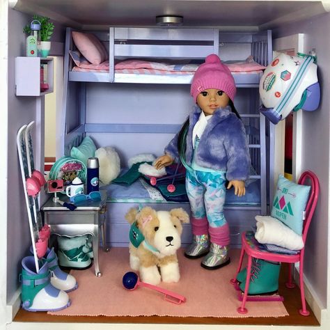 Our Corinne ❤️❤️❤️ what do you think about her bedroom? .. . . #americangirldollhouse #americangirlbrand #americangirlcorinne… | Instagram Doll Bedroom Ideas, American Girl Bedrooms, Anerican Girl, Glitter Lip Balm, Doll Room Ideas, Lps House, American Doll House, Cake Hello Kitty, Ag Doll House