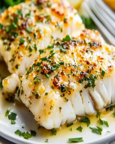 Savory Garlic Butter Cod with Lemon and Herbs Garlic Butter Cod, Butter Fish Recipe, Butter Cod, Optimal Recipes, Cod Dishes, Cod Fish Recipes, Lemon Recipe, Cod Recipes, Baked Fish