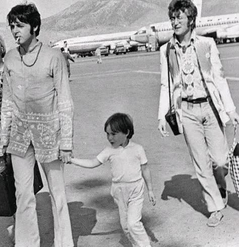 Paul Mccartney Julian Lennon, Julian Lennon And Paul Mccartney, Paul Mccartney And Julian Lennon, Beatrice Mccartney, Paul Mccartney And John Lennon, Paul And John, John And Paul, Sean Lennon, Sweet Picture