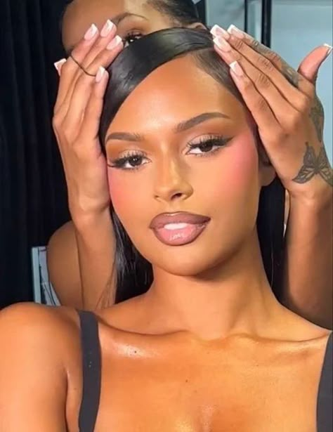 Soft Makeup Look Black Women, Pink Blush Black Women, Simple Glam Makeup Black Women, Simple Makeup Looks Black Women, Simple Makeup Black Women, Blush Black Women, 90s Style Black Women, Makeup On Dark Skin Women, Prom Makeup Black Women