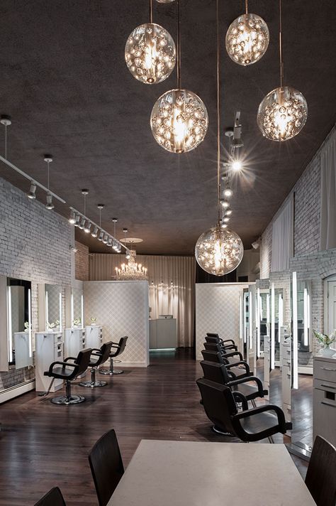 Hair Salon Interior Design, Salon Interior Design Ideas, Salon Design Ideas, Salon Lighting, Beauty Salon Interior Design, Hair Salon Design, Hair Salon Interior, Hair Salon Decor, Beauty Salon Design