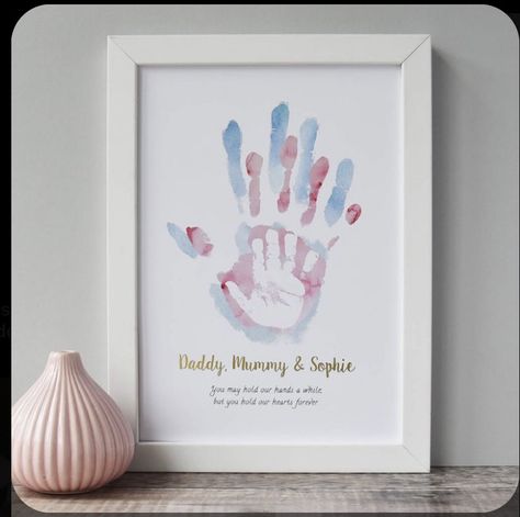 Handprint Art Kids, Vom Avea Un Copil, Perlengkapan Bayi Diy, Baby Footprint Art, Seni Resin, Idee Babyshower, Southern Baby, Baby Art Projects, Baby Footprint