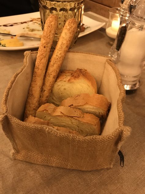 Burlap bread basket Bread Basket Aesthetic, Bread In Basket, 21st Birthday Party Themes, Graduation Reception, Bread Gifts, Burlap Tote, Birthday Party 21, Bread Basket, Centre Pieces