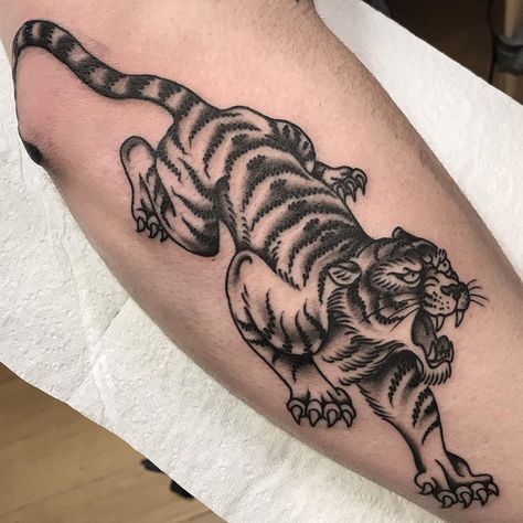 Tiger Tattoo Meaning, Traditional Tiger Tattoo, Japanese Tattoo Meanings, Courage Tattoos, Japanese Tiger Tattoo, Japanese Flower Tattoo, Japanese Tiger, Panther Tattoo, Tiger Tattoo Design