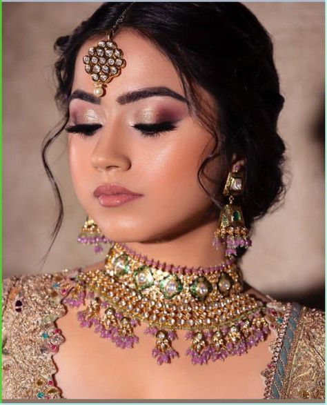 Wedding Makeup For Brown Eyes Indian, Bridal Makeup For Indian Brides, Eye Makeup For Bride Indian, Diwali Makeup Ideas, Makeup Ideas For Indian Wedding, Mehendi Eye Makeup Looks, Engagement Eye Makeup Indian, Bridal Eye Makeup Indian Eyeshadows, Makeup Look For Indian Wedding