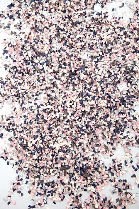 Learn How To Use Your Home Shredder To Make Confetti! Confetti Crafts, How To Make Confetti, Confetti Wedding, Creative Diy Gifts, Paper Confetti, Wedding Confetti, Party Entertainment, Baby Shower Diy, Diy Baby