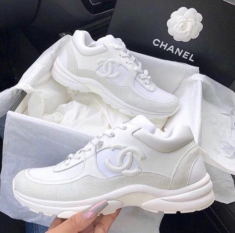 Chanel Tennis Shoes, Tennis Shoe Outfits Summer, Tennis Shoes Outfit, Chanel Sneakers, White Tennis Shoes, Adidas Shoes Women, Nike Tennis Shoes, Summer Chic, Chanel Shoes