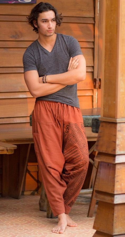 Pantalón Om | PantalonesThai.com – Pantalones Thai Boho Men Style, Moda Hippie, Mode Hippie, Hoodies Men Style, Boho Men, Estilo Hippie, Men Pants, Yoga Photography, Yoga For Men