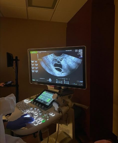 Sonography Aesthetic, Diagnostic Medical Sonography Student, Ultrasound School, Sonography Student, Ultrasound Sonography, Nursing School Inspiration, Medical Decor, Nursing Motivation, Ultrasound Technician