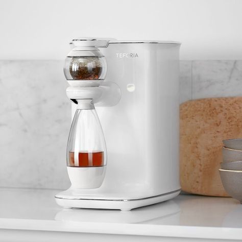 Teforia Leaf, Tea Infuser #williamssonoma Gold Kitchen Appliances, Rose Gold Kitchen Appliances, Street Seller, Bodum French Press, Tea Machine, Rose Gold Kitchen, Grinder Machine, Tea Brewer, Tool Storage Diy