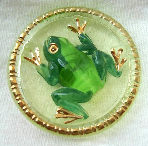 XL Czech Vaseline Glass FROG Button  Green by ButtonOdyssey, $5.99 http://www.etsy.com/listing/80536771/xl-czech-vaseline-glass-frog-button?utm_source=Pinterest&utm_medium=PageTools&utm_campaign=Share Octopus Toy, Ghost Candles, Frog Jewelry, Glass Frog, Vaseline Glass, Reverse Painted, Frog And Toad, Antique Buttons, Button Art