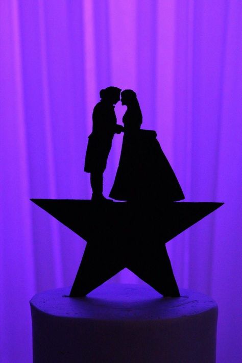 Hamilton Themed Wedding, Hamilton Wedding Theme, Theatre Themed Wedding, Hamilton Silhouette, Ombré Wedding Cake, Alexander And Eliza, Broadway Wedding, Theatre Cake, Eliza Hamilton