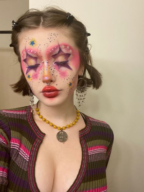 Trixie Mattel Inspired Makeup, Fun Face Paint Ideas For Women, Cat Clown Makeup, Flower Clown Makeup, Wacky Wednesday Makeup, Drag Clown Makeup, Crazy Makeup Looks Creative Full Face, Circus Makeup Ideas, Server Makeup