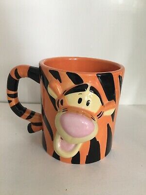 Disney Ceramic Mugs, Disney Tiger, Cool Coffee Cups, Disney Plates, Winnie The Pooh Mug, Art Eras, Disney Mugs, Disney Decor, Cup Art