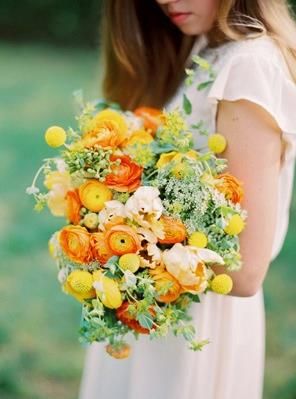 Mixture of orange, yellow, and pastel flowers in bridal bouquet. Yellow Bridal Bouquets, Orange Bouquets, Yellow Bouquets, Summer Wedding Bouquets, Flowers Orange, Orange Wedding, Trendy Flowers, Yellow Wedding, Deco Floral