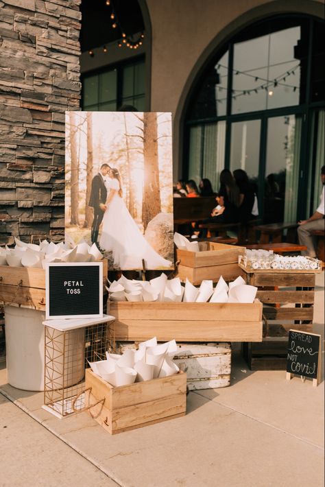 Diy Wedding Ceremony Seating, Exit Toss Ideas Wedding, Petal Station Wedding, Backyard Wedding Signage, Flower Petal Toss Wedding Ceremony, Toss Petals Wedding, Wedding Ceremony Petal Toss, Wedding Toss Ideas, Wedding Petal Toss Sign