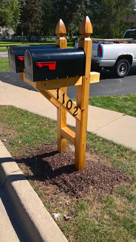 Group Mailbox Ideas, Multiple Mailbox Post Ideas Diy, Dual Mailbox Post Ideas, Double Mailbox Ideas, Double Mailbox Post Ideas, Double Mailbox, Double Mailbox Post, Mailbox Landscape, Farmhouse Mailboxes