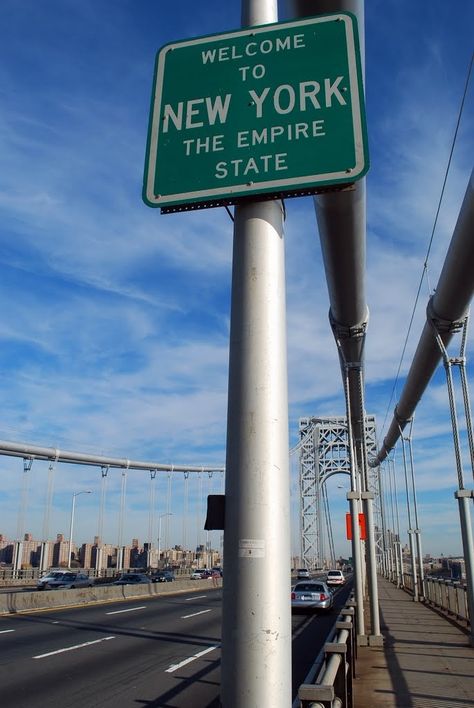 Welcome To Nyc Sign, Welcome To New York Sign, New York Sign, Welcome To Nyc, University Inspiration, Luke Grimes, Welcome To New York, Pennsylvania Travel, Easy Coffee Recipes