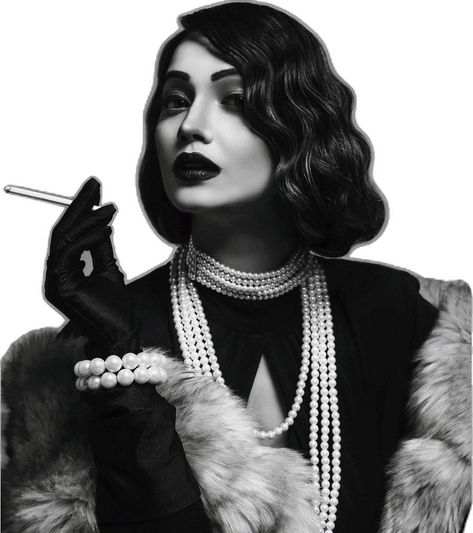 Old Glam Photoshoot, 1920 Photoshoot Ideas, All Black Photo Shoot Ideas, 20s Photoshoot Ideas, Vintage Glam Photoshoot Black Women, 1920s Photoshoot Black Women, Noir Aesthetic Women, Great Gatsby Photoshoot Ideas, Black Themed Photoshoot