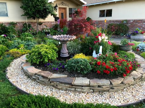 My inset circle is growing nicely at this time. The fountain is constantly filled with birds, and the flowers are bursting with color. Japanese Maple is getting taller and weeping nicely Landscaping With Birdbath, Bird Bath Ideas Front Yards, Fountain Front Yard, Front Landscaping Design, Garden Corner Ideas, Courtyard Garden Design, Landscape Beds, Sophisticated Garden, Corner Ideas