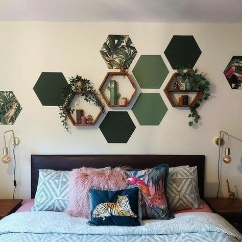 Hexagon Shelves, Interior Vintage, Wood Shelf, Dream House Decor, Design Case, House Inspiration, Home Decor Bedroom, Bedroom Makeover, Home Bedroom