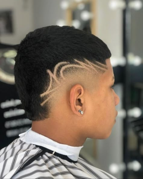 Hair Designs For Boys, Taper Fade Short Hair, Fade Haircut Designs, Hair Designs For Men, Taper Fade Curly Hair, Beard Cuts, Short Hair For Boys, Drop Fade Haircut, Short Hair Designs