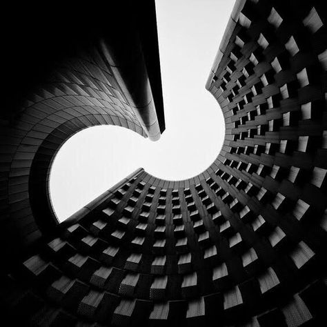 Geometric Architecture, Zaha Hadid, Brutalism, Futuristic Architecture, Architectural Inspiration, Abstract Photography, Elements Of Art, Facades, Op Art