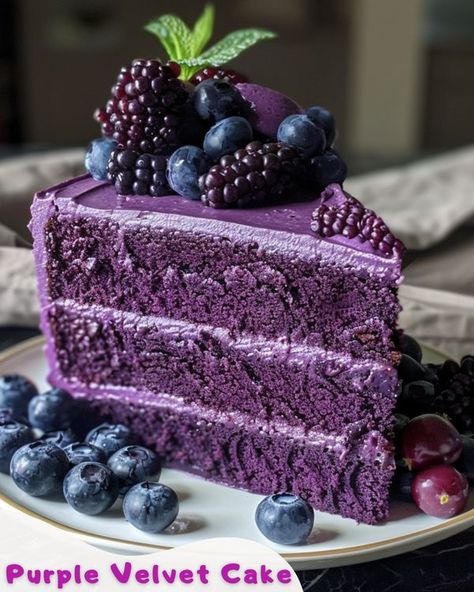 Purple Velvet Cake, Purple Velvet Cakes, White Chocolate Cream Cheese Frosting, White Chocolate Cream, Purple Food Coloring, Chocolate Cream Cheese Frosting, Fruit Du Dragon, Velvet Cake Recipes, Dragon Cake