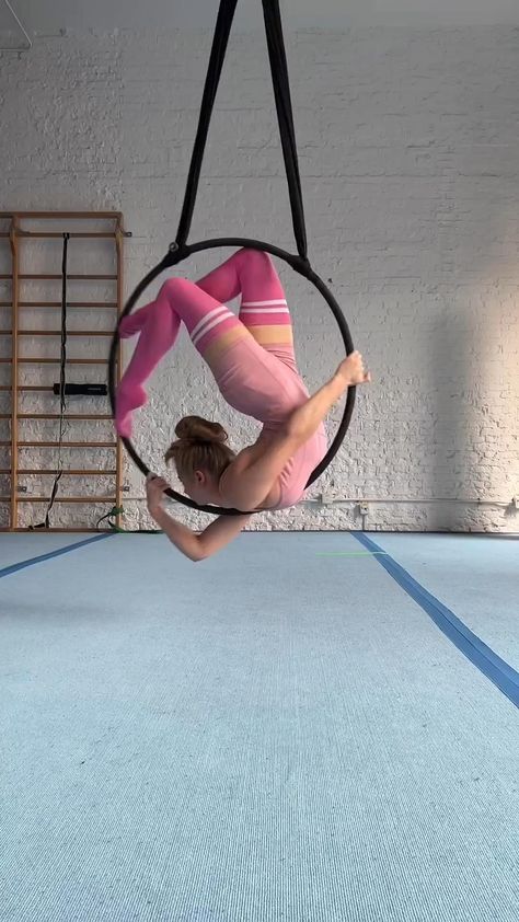 Aerial Tattoo, Acrobatic Dance, Ariel Silks, Aerial Hoop Moves, Pole Fitness Inspiration, Spy School, Dancing Photography, Aerial Gymnastics, Aerial Yoga Poses