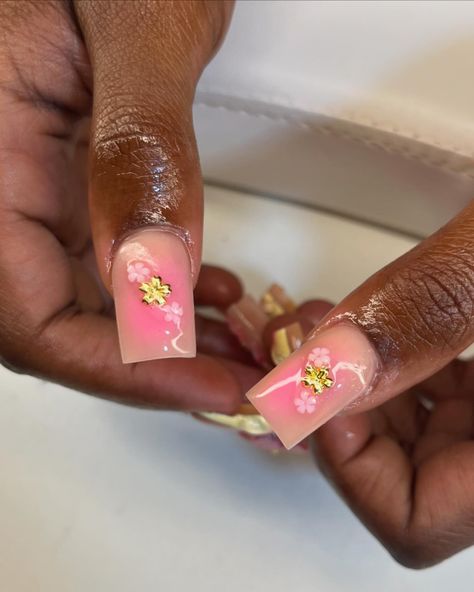 Thumb dump😍😍😍 no neglected fingers over here! . . Austin nail tech Austin Texas nails nail art nail inspo Texas Nails, Nails Nail, Nail Tech, Austin Texas, Nail Inspo, Austin, Texas, Nail Art, Nails