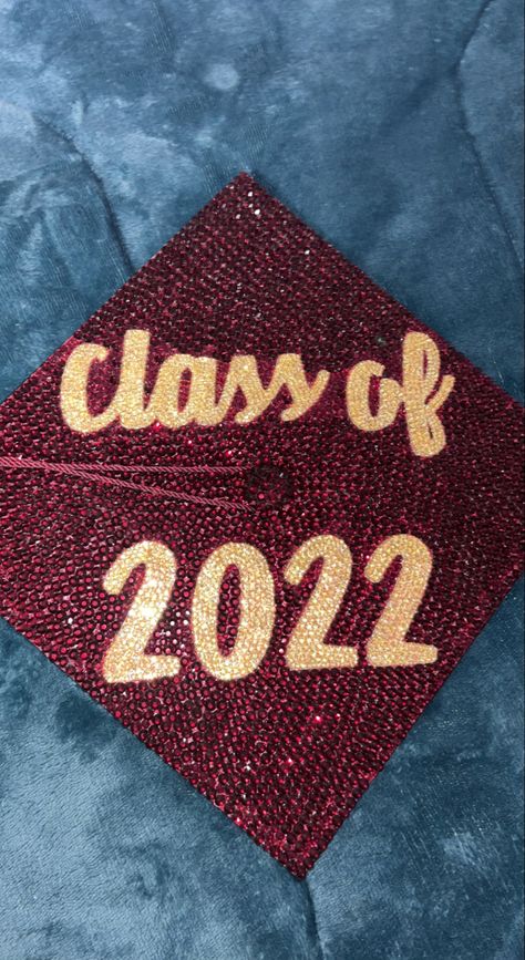 Rhinestone Graduation Cap Ideas, Decorative Graduation Cap Ideas, Badazzel Grad Cap, Graduation Cap Designs Bedazzled, Bedazzled Graduation Caps Rhinestones, Bedazzled Cap Graduation, Diamond Graduation Cap, Sparkly Graduation Cap, Senior Cheer Banners