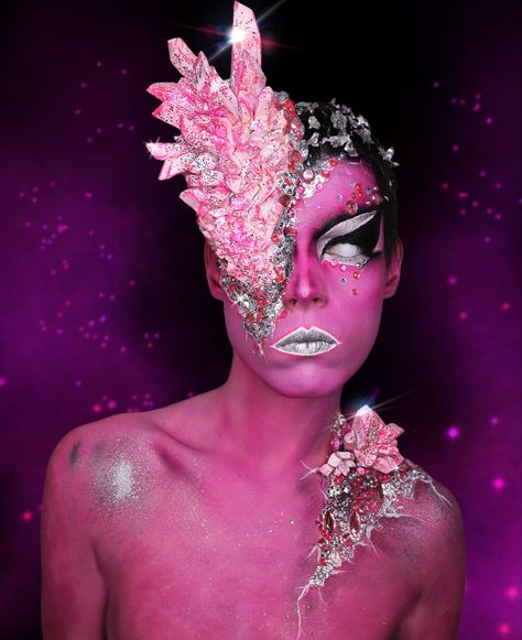 Geode Crystal Makeup Rupaulsdragrace Headpiece Creativemakeup art abstract DIY creativity Geode Makeup, Lawrence Chaney, Diy Headpiece, Galena Mineral, Headpiece Diy, Diy Headband, Rupaul, Creative Makeup, Drag Race