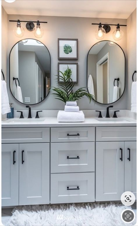 Light Grey Bathrooms, Grey Bathroom Cabinets, Bathroom Wall Colors, Gray And White Bathroom, The Clean Look, Guest Bathroom Decor, Grey Bathroom Vanity, Natural Bathroom, Double Sinks