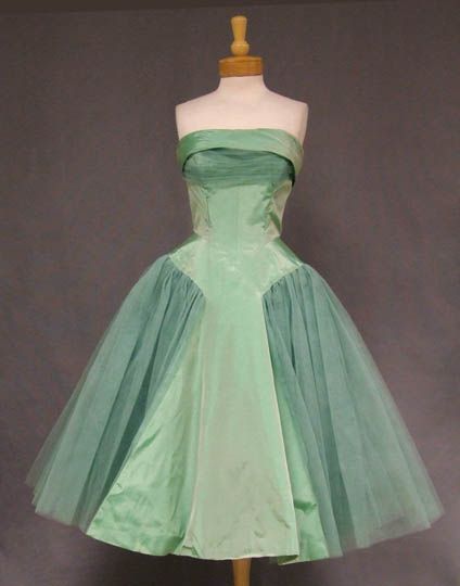 Vintage Formal Wear, 1950s Prom, 1950s Prom Dress, Marlene Hose, Fashion 1950, Fashion 50s, Layered Tulle Skirt, Vintage Prom, Fashion 1950s