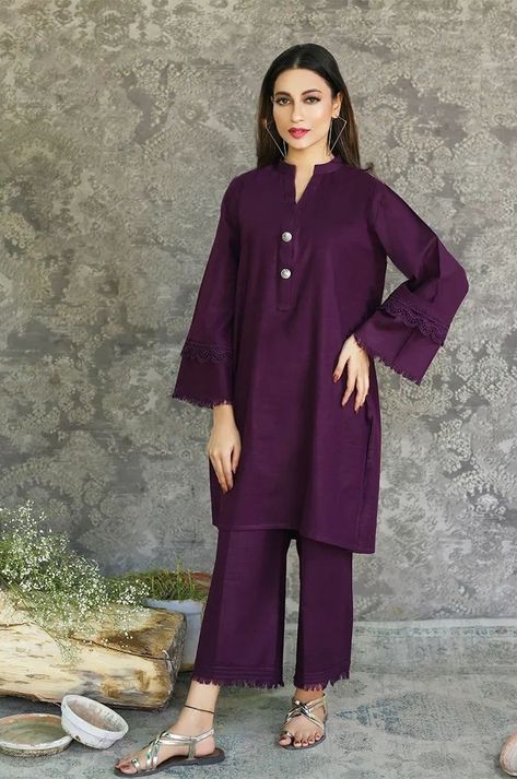 Decent Kurti Designs, Simple Clothes Design Pakistani, Purple Kurta Designs Women, Eastern Kurti Designs, Simple Purple Dress Casual, Solid Suit Designs Pakistani, Solid Kurti Designs Latest, Purple Kurti Outfits, Solids Pakistani Dresses