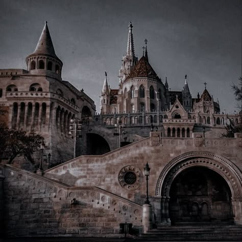 Ethereal Palace, Dark Fairytale Aesthetic, Forestcore Aesthetic, Creative Writing Stories, Dark Royalty Aesthetic, Fairytale Aesthetic, Castle Aesthetic, Royal Aesthetic, Theme Background