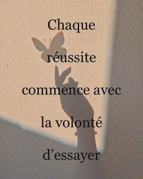 Phrase Motivation, Phrase Positive, Citation Motivation, Vie Motivation, Positive Phrases, Work Motivation, French Quotes, Burn Out, Positive Mind